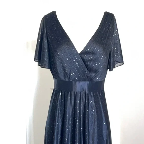 olive maxi dress formal Shop the Stunning Kari Maxi Dress in Olive – Final Sale main image 0